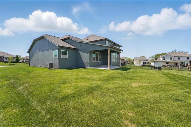 1312 NW 107th Terrace, Kansas City, MO 64155