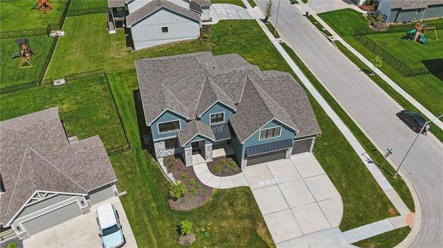 1312 NW 107th Terrace, Kansas City, MO 64155