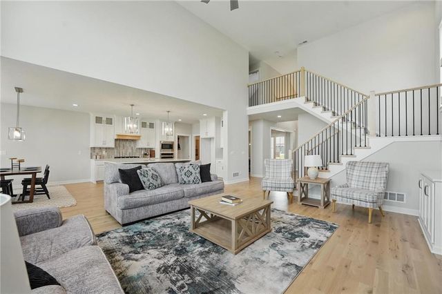 1312 NW 107th Terrace, Kansas City, MO 64155