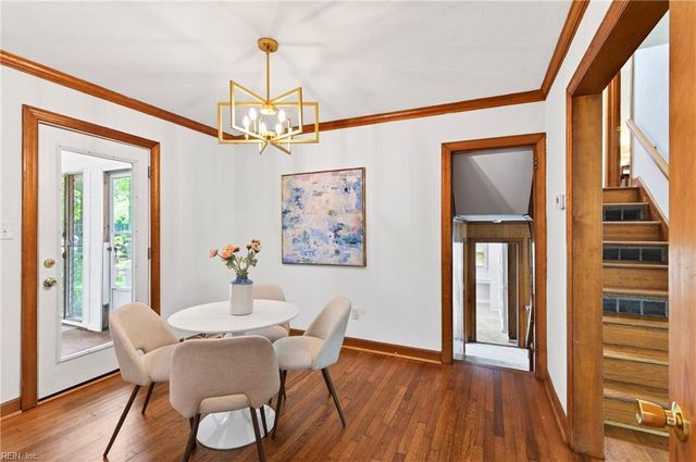 2 Larchmont CRES, Newport News, VA 23606