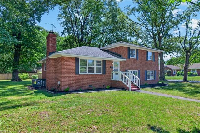 2 Larchmont CRES, Newport News, VA 23606