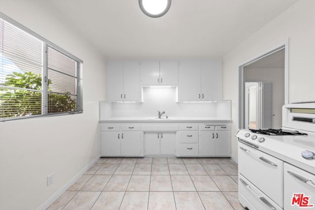913 20th Street 1, Santa Monica, CA 90403