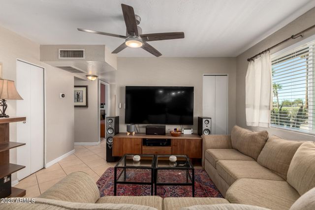 6717 E BOISE Street, Mesa, AZ 85205