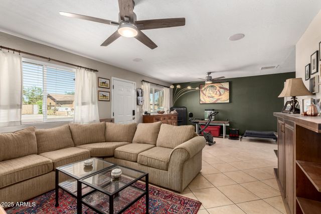 6717 E BOISE Street, Mesa, AZ 85205