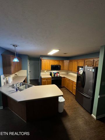 139 Creekwood Way, Seymour, TN 37865