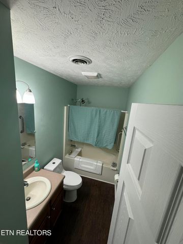 139 Creekwood Way, Seymour, TN 37865