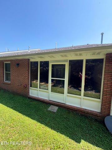 139 Creekwood Way, Seymour, TN 37865