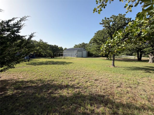 237 County Road 1643, Chico, TX 76431