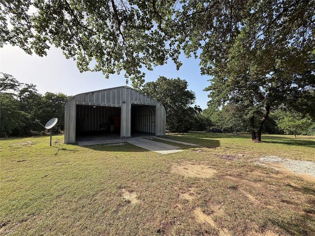 237 County Road 1643, Chico, TX 76431
