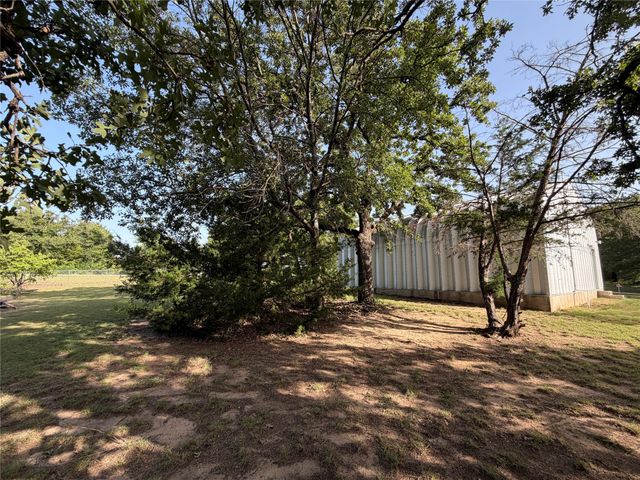 237 County Road 1643, Chico, TX 76431