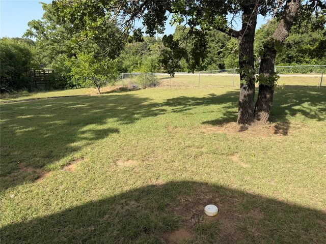 237 County Road 1643, Chico, TX 76431