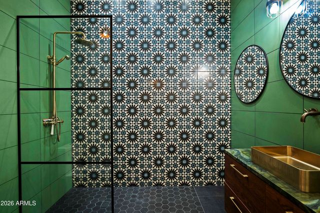 358 E Whitton Avenue, Phoenix, AZ 85012