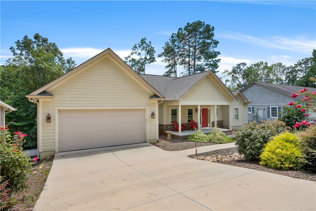 205 South Reach Lane, Salem, SC 29676