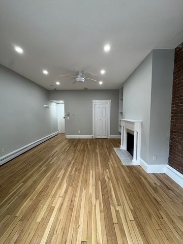 198 St Botolph St 2, Boston, MA 02115
