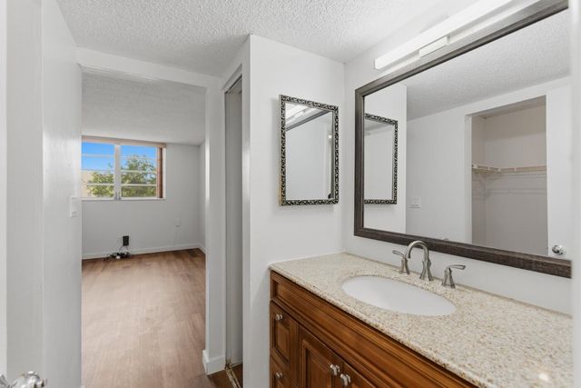 6020 NW 64th Avenue 208, Tamarac, FL 33319