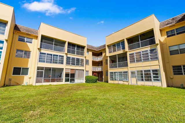 6020 NW 64th Avenue 208, Tamarac, FL 33319