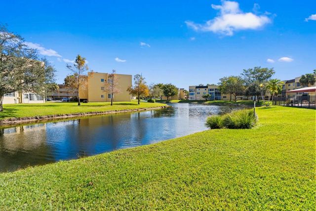 6020 NW 64th Avenue 208, Tamarac, FL 33319