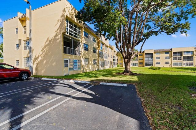 6020 NW 64th Avenue 208, Tamarac, FL 33319