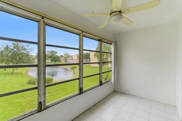 6020 NW 64th Avenue 208, Tamarac, FL 33319