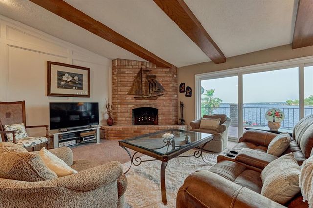 11831 Thoreau Drive, Montgomery, TX 77356