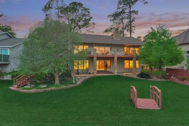 11831 Thoreau Drive, Montgomery, TX 77356