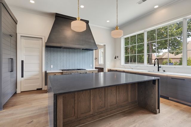 3024 CHAPEL WOODS CV, Germantown, TN 38139
