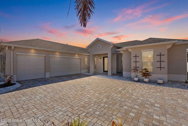 4095 Negal Circle, Melbourne, FL 32901