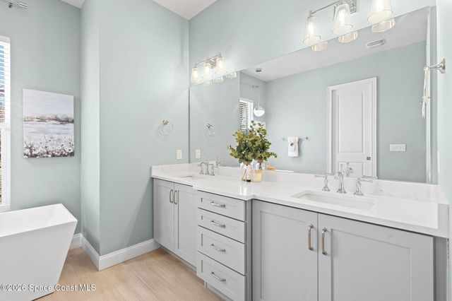 4095 Negal Circle, Melbourne, FL 32901