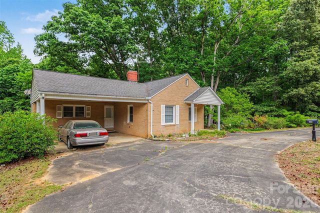 5401 Flat Creek Road, Heath Springs, SC 29058