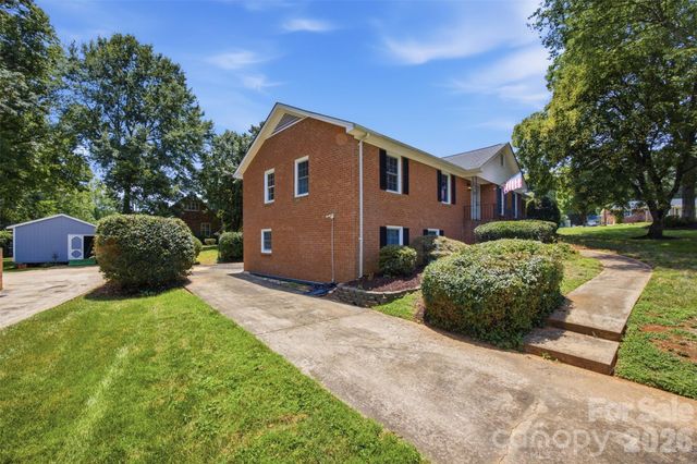 3101 Canterberry Drive, Gastonia, NC 28056