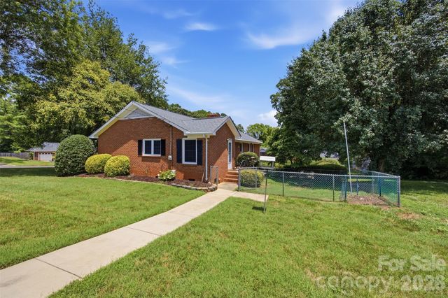 3101 Canterberry Drive, Gastonia, NC 28056