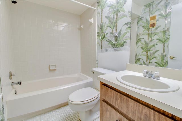 3293 WESTRIDGE BOULEVARD 203, Orlando, FL 32822