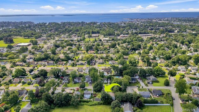 57 Sutton Court, West Islip, NY 11795