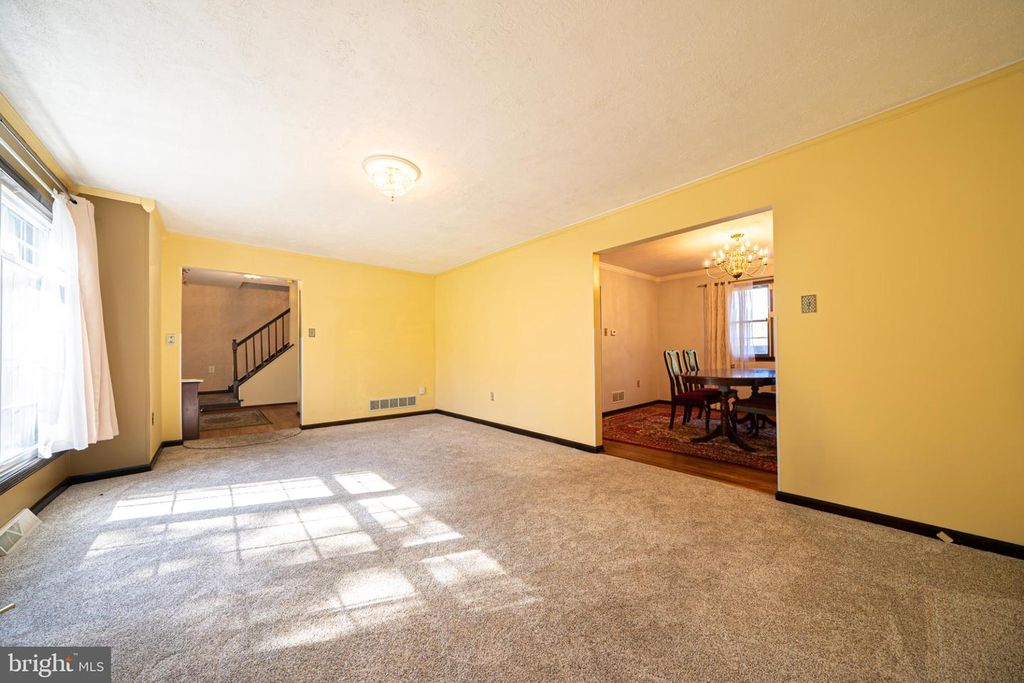 814 CALEDONIA ST, PHILADELPHIA, PA 19128 — photo 4
