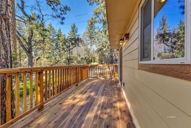 54425 Live Oak Street, Idyllwild, CA 92549