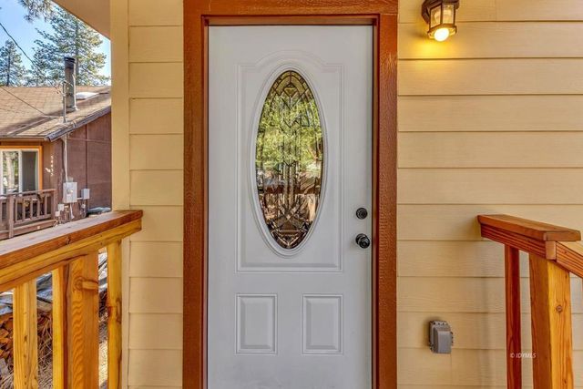 54425 Live Oak Street, Idyllwild, CA 92549