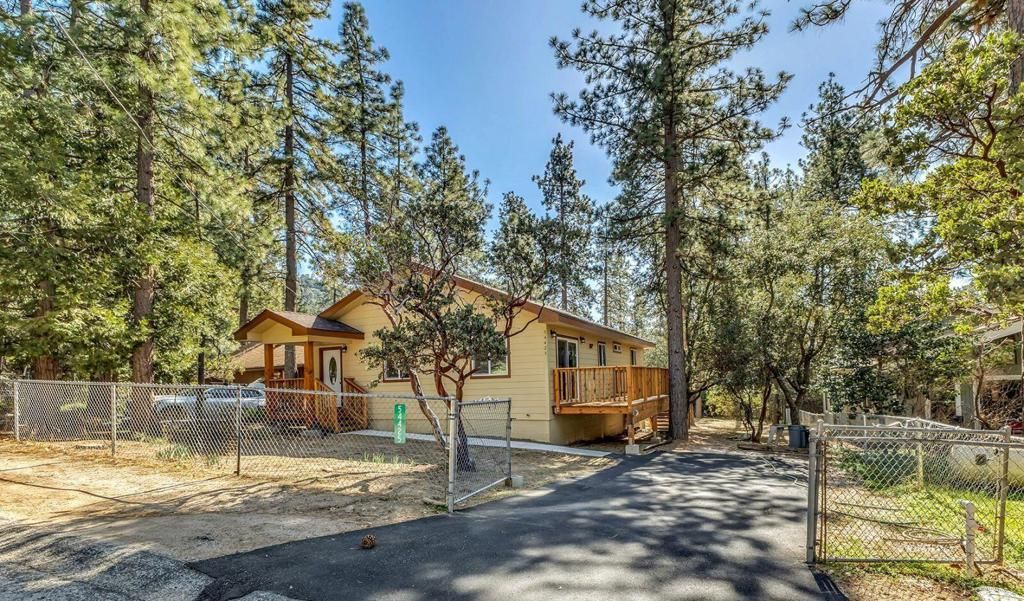 54425 Live Oak Street, Idyllwild, CA 92549