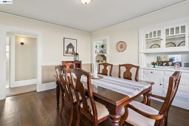 110 California Ave, San Leandro, CA 94577