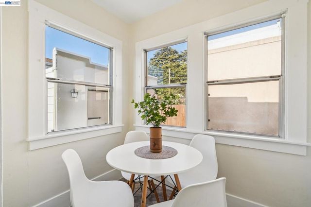 110 California Ave, San Leandro, CA 94577