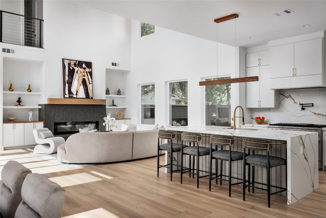 2002 Angelina Drive, Dallas, TX 75212