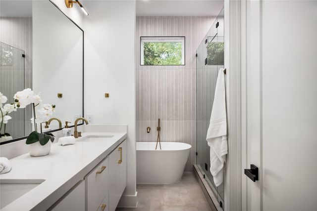 2002 Angelina Drive, Dallas, TX 75212