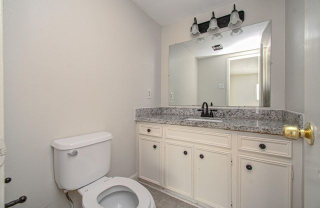 823 S Ripple Creek Drive, Houston, TX 77057