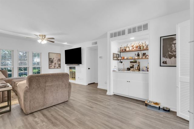 7616 Riverbrook Drive 6, Dallas, TX 75230