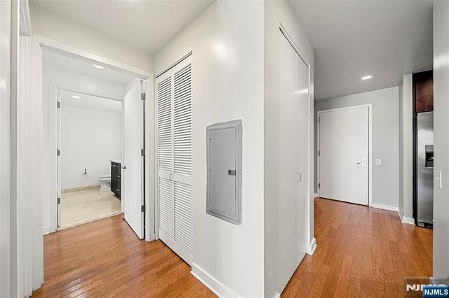 917 Hudson Park 917, Edgewater, NJ 07020