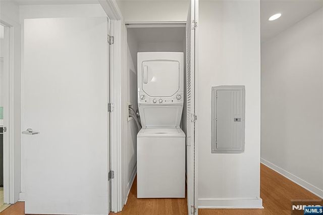 917 Hudson Park 917, Edgewater, NJ 07020