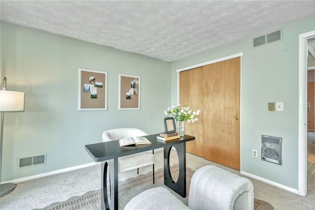 26 Hanningfield Cir Circle, Perinton, NY 14450