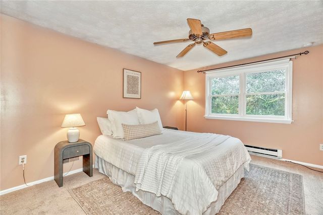 26 Hanningfield Cir Circle, Perinton, NY 14450