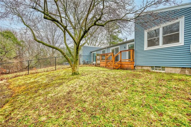 26 Hanningfield Cir Circle, Perinton, NY 14450