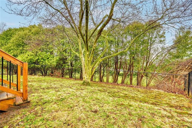 26 Hanningfield Cir Circle, Perinton, NY 14450