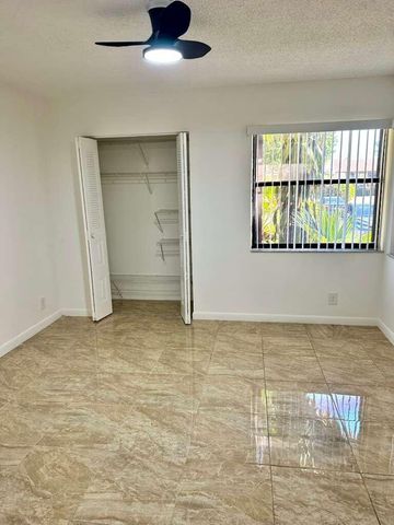 4691 Lucerne Lakes Boulevard 104, Lake Worth, FL 33467